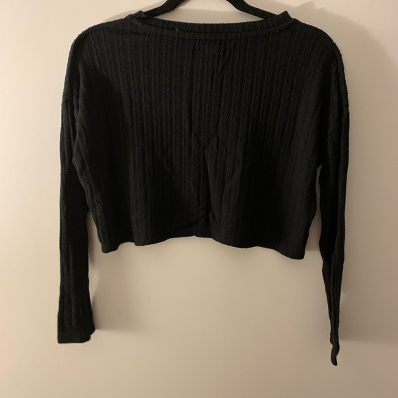 Cropped black sweater - Picture 2 of 3